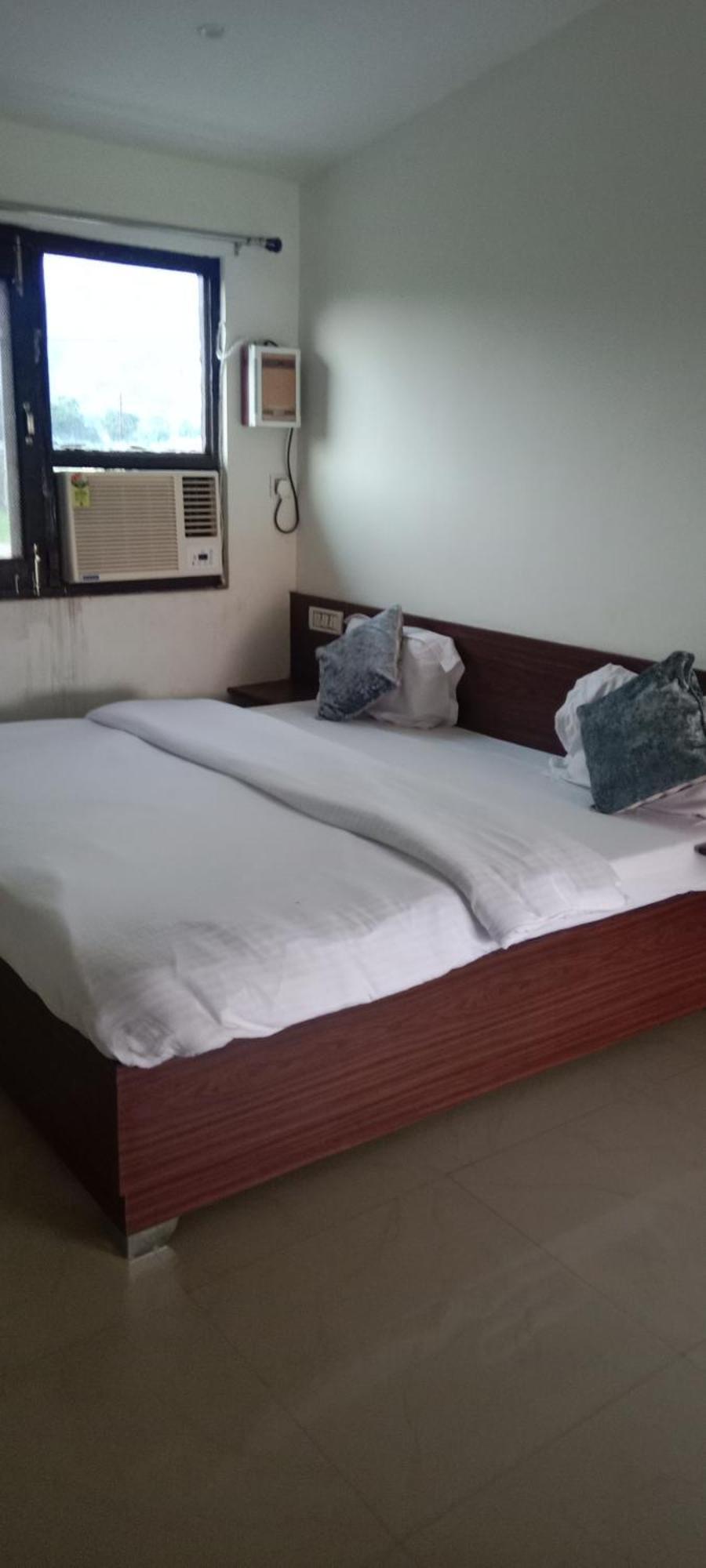 Corbett Bhavesh Home Stay Jhirna Quarto foto
