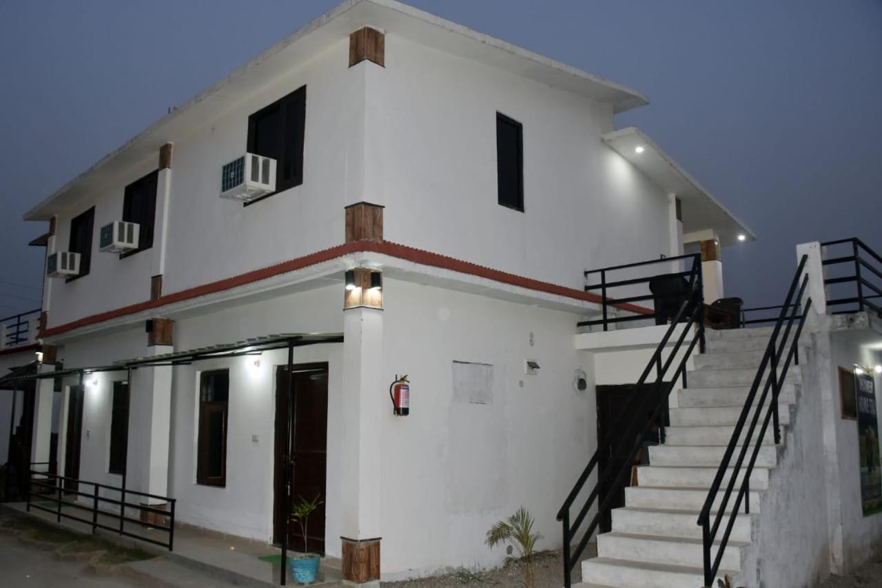 Corbett Bhavesh Home Stay Jhirna Quarto foto